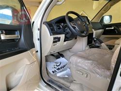 تۆیۆتا لاند کروزەر